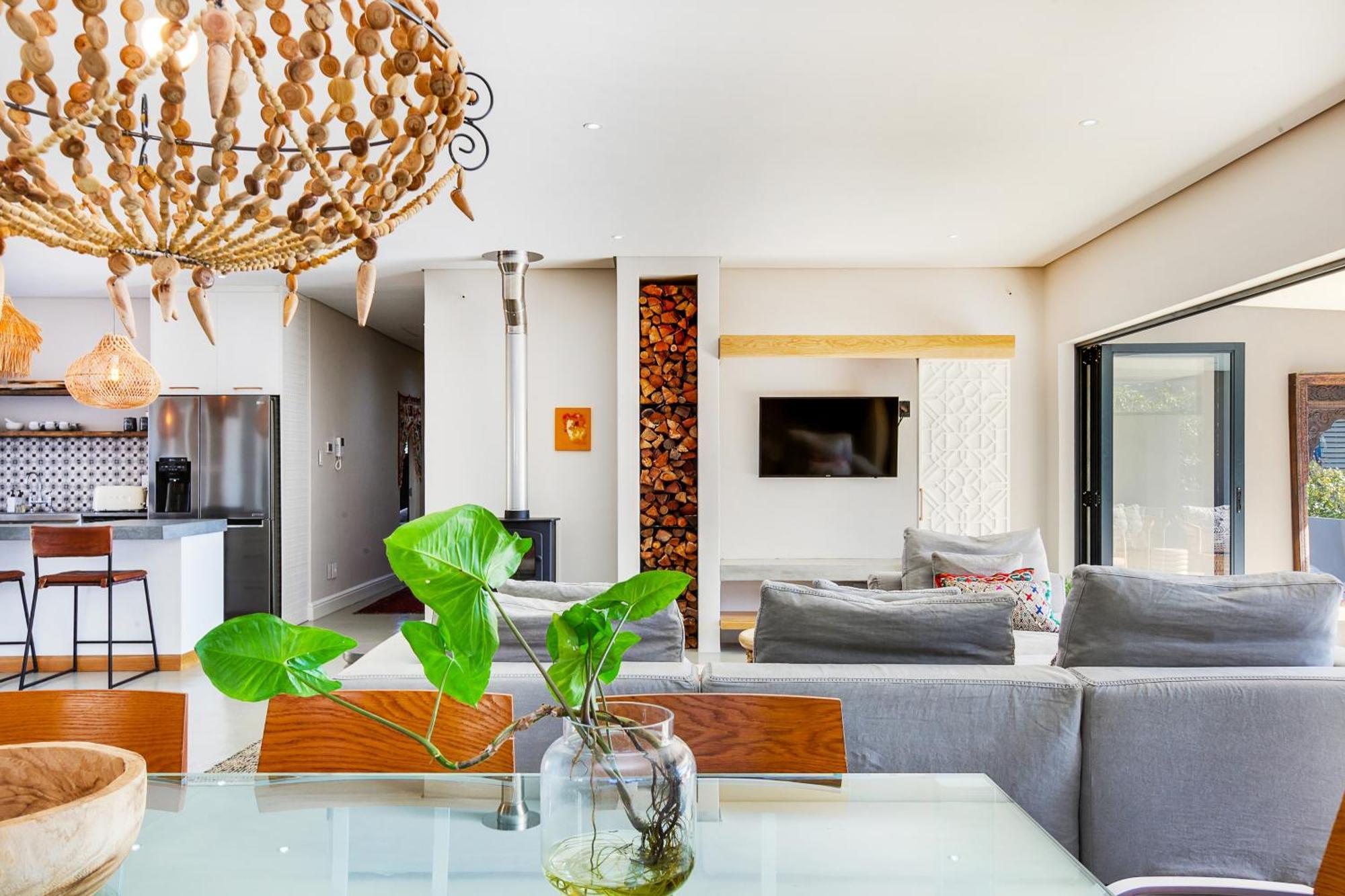 Solar-Powered Mountain Retreat With Natural Pool Cape Town Exterior photo